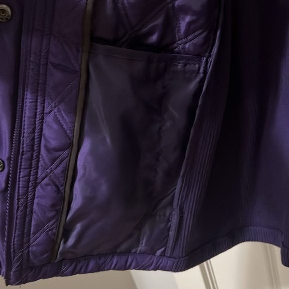 Like New! Purple Quilted mid-weight Jacket - Picture 8 of 8